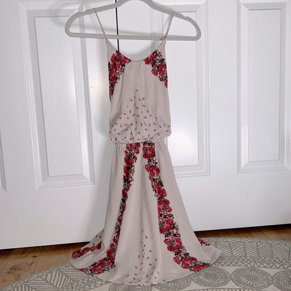 Beautiful floral Free People dress with pockets!